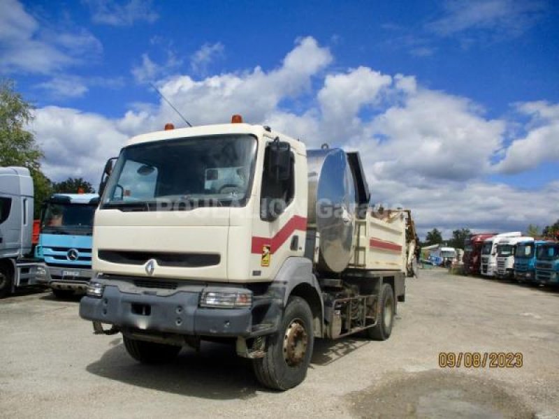 LKW des Typs Renault KERAX 320 Dci goudronneuse, Gebrauchtmaschine in Bourron Marlotte (Bild 1)