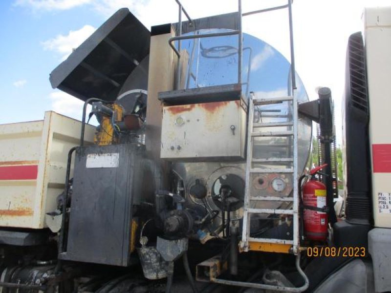 LKW typu Renault KERAX 320 Dci goudronneuse, Gebrauchtmaschine v Bourron Marlotte (Obrázek 7)