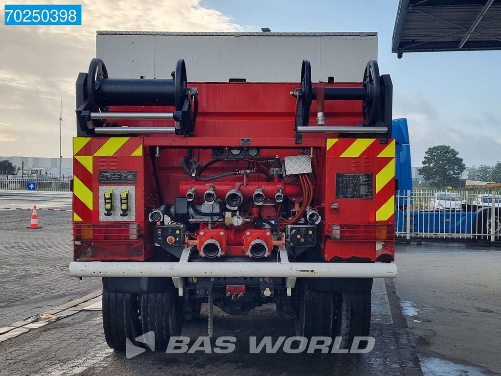 LKW del tipo Renault Kerax 420 8X4 SIDES 14.500ltr Fire truck Manual Retarder Euro 3, Gebrauchtmaschine en Veghel (Imagen 7)