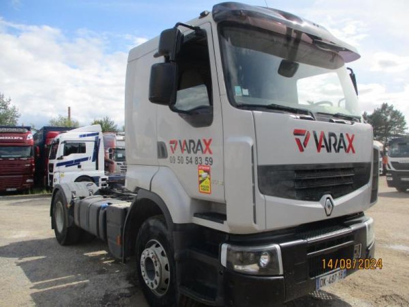 LKW du type Renault Kerax 450, Gebrauchtmaschine en Bourron Marlotte (Photo 3)