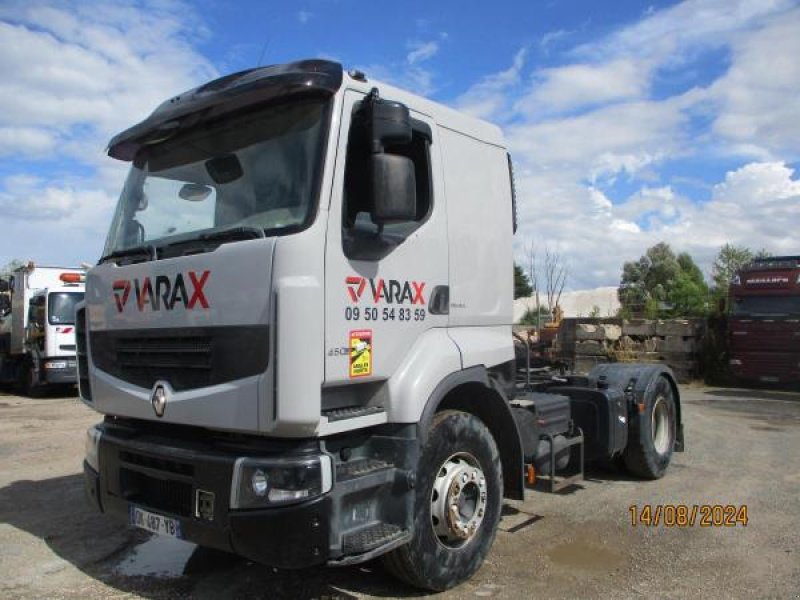 LKW du type Renault Kerax 450, Gebrauchtmaschine en Bourron Marlotte (Photo 2)