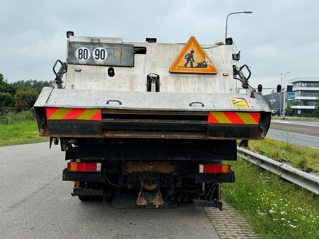 LKW Türe ait Renault Premium 370 6x2 Bitumensprayer / SECMAIR Chipsealer spreader, Gebrauchtmaschine içinde Velddriel (resim 4)