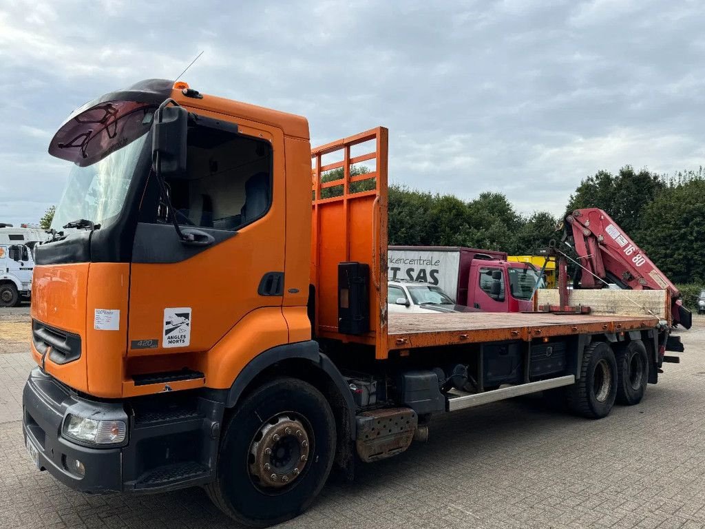 LKW typu Renault Premium 420 **FLATBED + HMF CRANE**, Gebrauchtmaschine w Kessel (Zdjęcie 2)