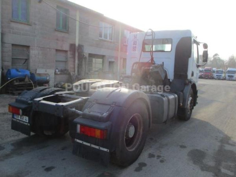 LKW du type Renault Premium, Gebrauchtmaschine en Bourron Marlotte (Photo 4)