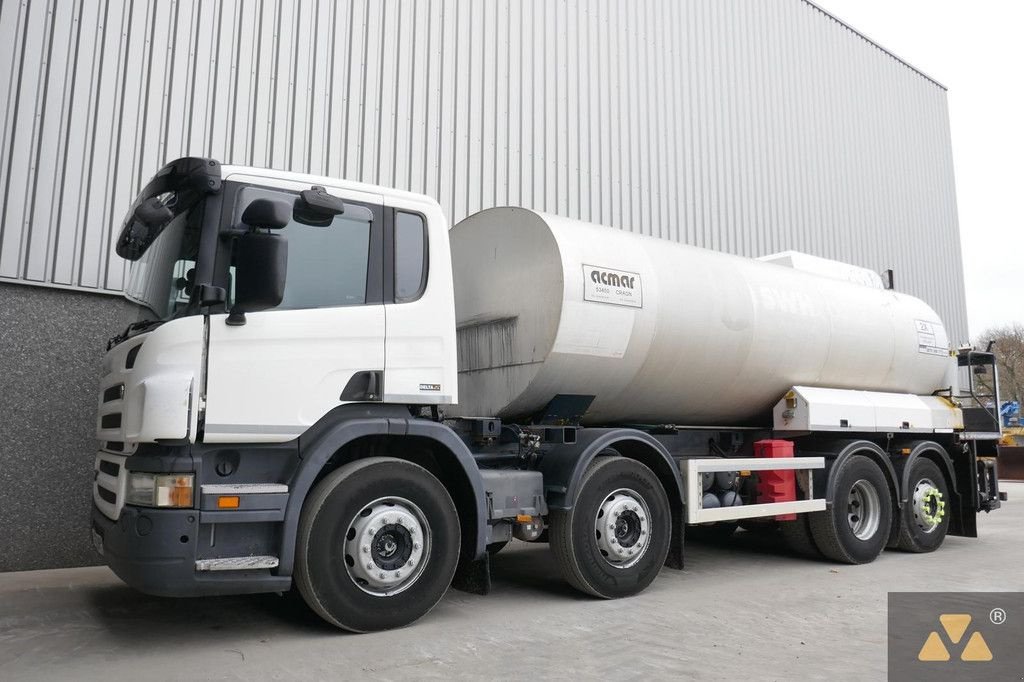 LKW tip Scania P380 8x2, Gebrauchtmaschine in Zevenbergen (Poză 4)