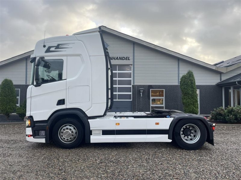 LKW des Typs Scania R450 Next Generation med fuld spoiler og skørtesæt., Gebrauchtmaschine in Lintrup (Bild 1)