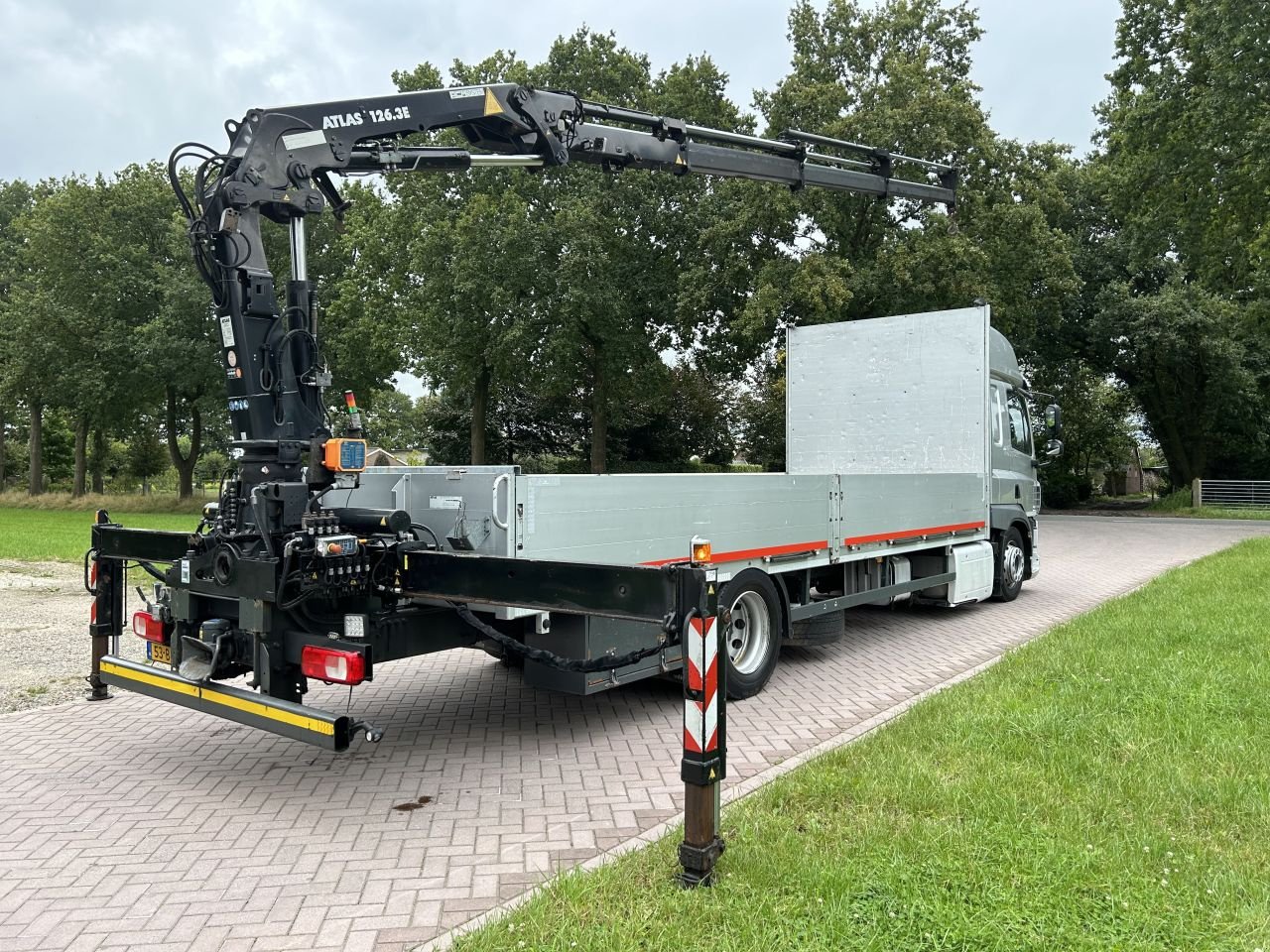 LKW du type Sonstige DAF CF 370 FA met ATLAS laadkraan 126.3E euro 6, Gebrauchtmaschine en Putten (Photo 7)