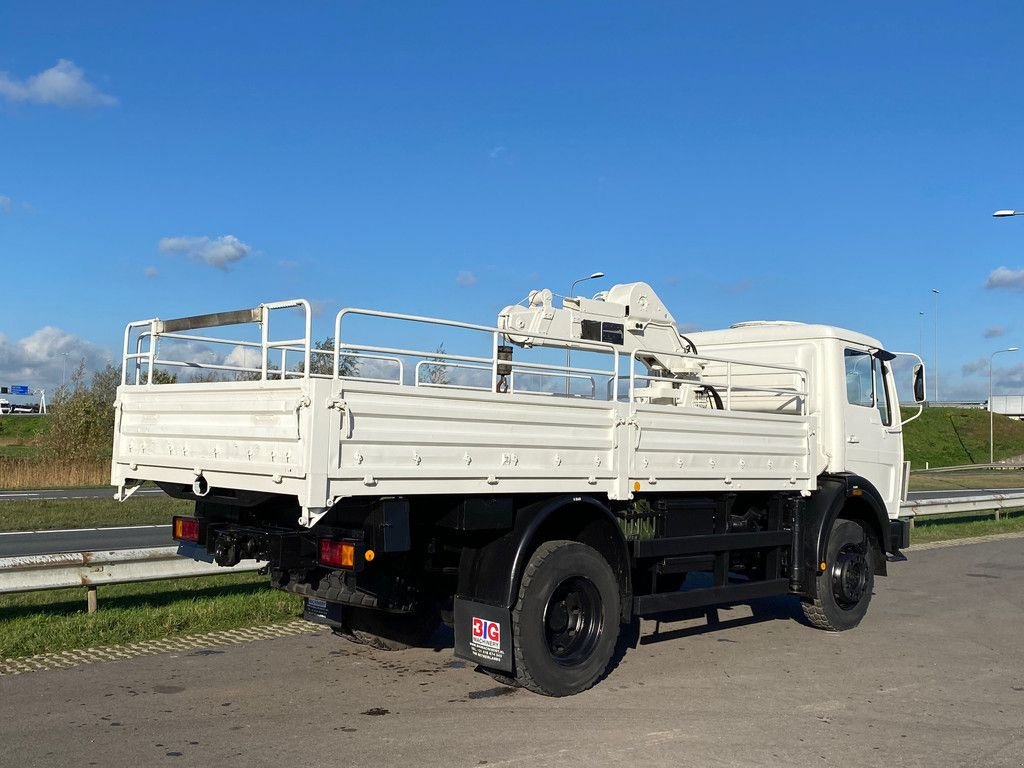 LKW des Typs Sonstige Mercedes Benz 1017 4X4 ex army reconditioned white with crane, Gebrauchtmaschine in Velddriel (Bild 8)