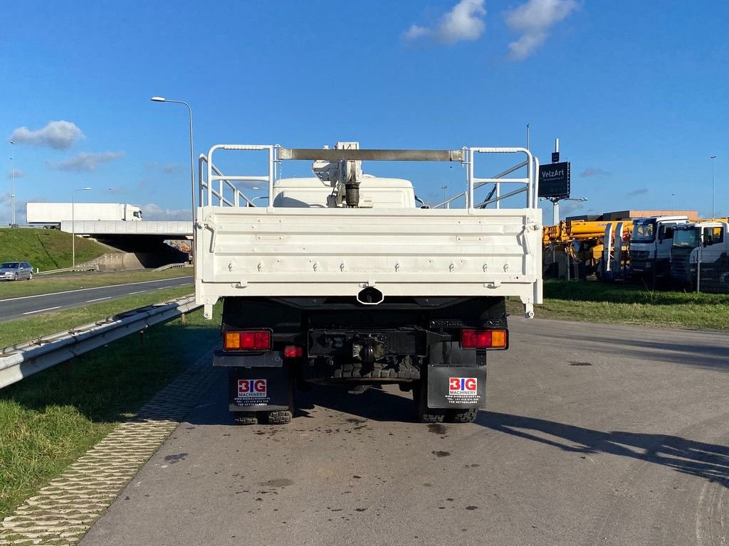 LKW van het type Sonstige Mercedes Benz 1017 4X4 ex army reconditioned white with crane, Gebrauchtmaschine in Velddriel (Foto 7)