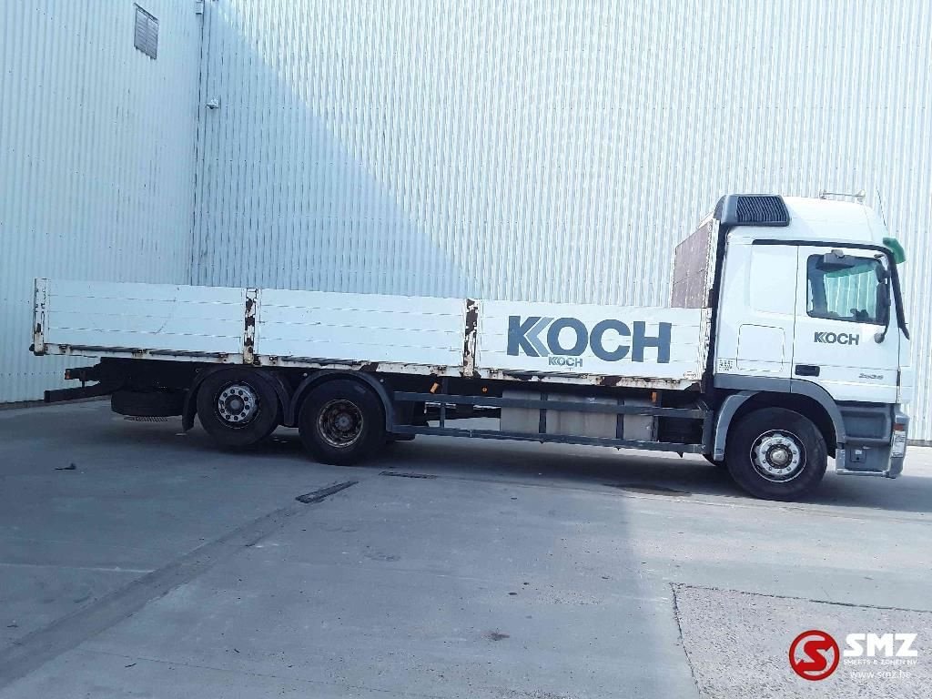 LKW tip Sonstige Mercedes Benz Actros 2536 3 pedals, Gebrauchtmaschine in Bree (Poză 4)