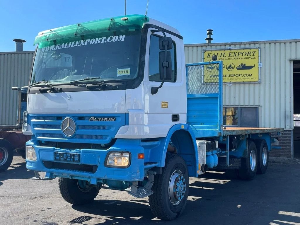 LKW Türe ait Sonstige Mercedes Benz Actros 3341 MP2 Platform Twistlocks for 20ft Container 6x6 V6 Bi, Gebrauchtmaschine içinde 'S-Hertogenbosch (resim 1)