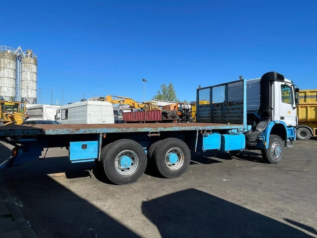 LKW Türe ait Sonstige Mercedes Benz Actros 3341 MP2 Platform Twistlocks for 20ft Container 6x6 V6 Bi, Gebrauchtmaschine içinde 'S-Hertogenbosch (resim 8)