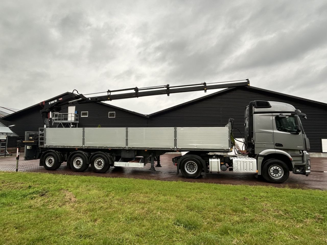 LKW del tipo Sonstige Mercedes-Benz Arocs 1845 GT oplegger met Hiab kraan, Gebrauchtmaschine en Putten (Imagen 3)