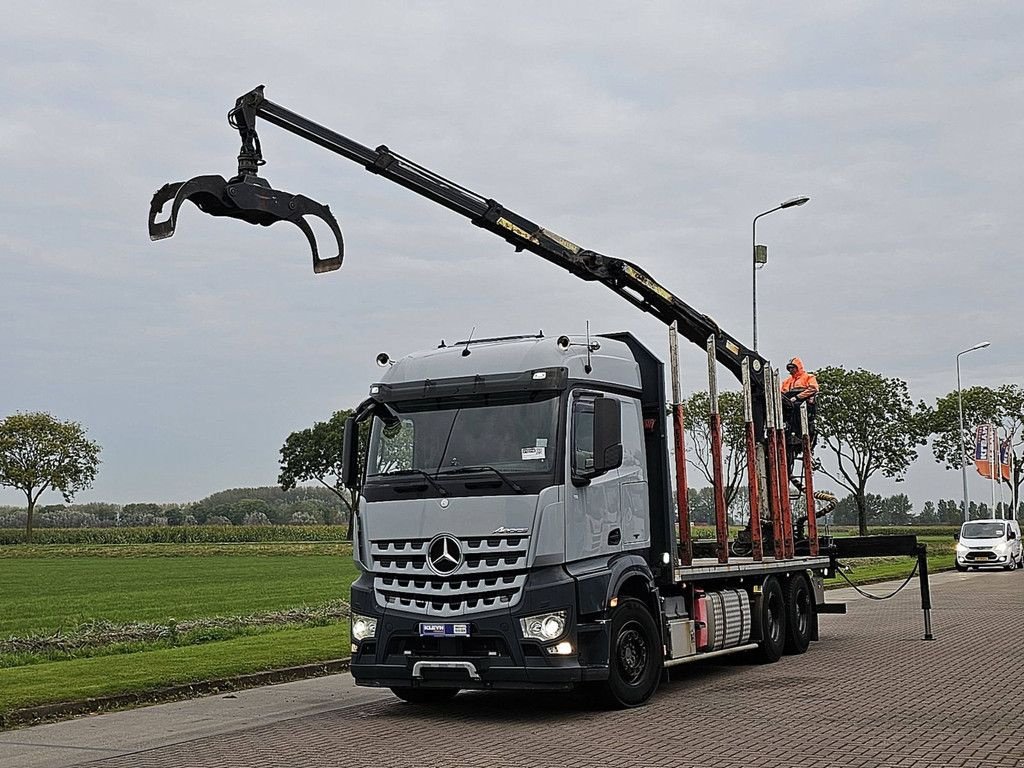 LKW des Typs Sonstige Mercedes Benz AROCS 2651 6x4 wood crane, Gebrauchtmaschine in Vuren (Bild 2)