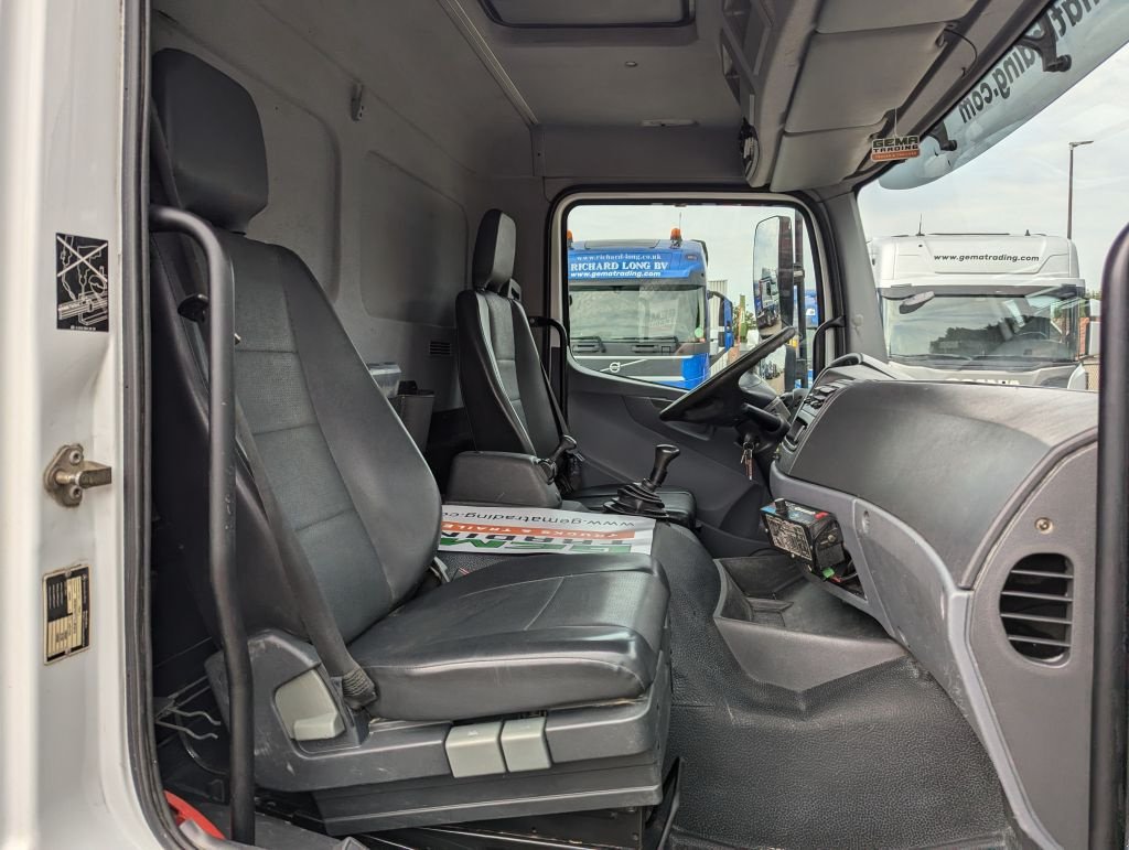 LKW Türe ait Sonstige Mercedes Benz Atego 1624L 4x2 Daycab Euro4 - Oprijwagen 6.5M / Mobielewerkplaa, Gebrauchtmaschine içinde Oud Gastel (resim 8)