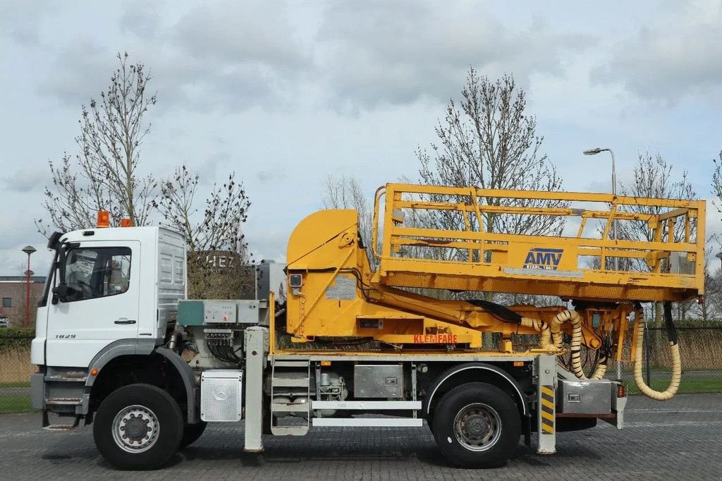 LKW Türe ait Sonstige Mercedes Benz Axor 1829 4X4 EURO 5 AMV LIFT/PLATFORM, Gebrauchtmaschine içinde Marknesse (resim 11)