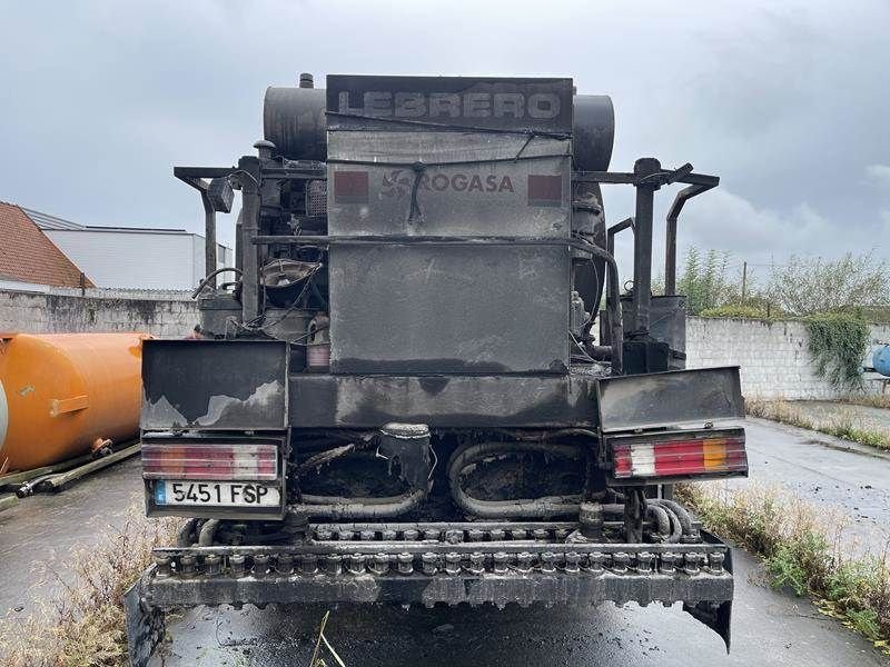 LKW van het type Sonstige Mercedes Benz AXOR 2633K Bitumen Sprayer, Gebrauchtmaschine in Waregem (Foto 3)