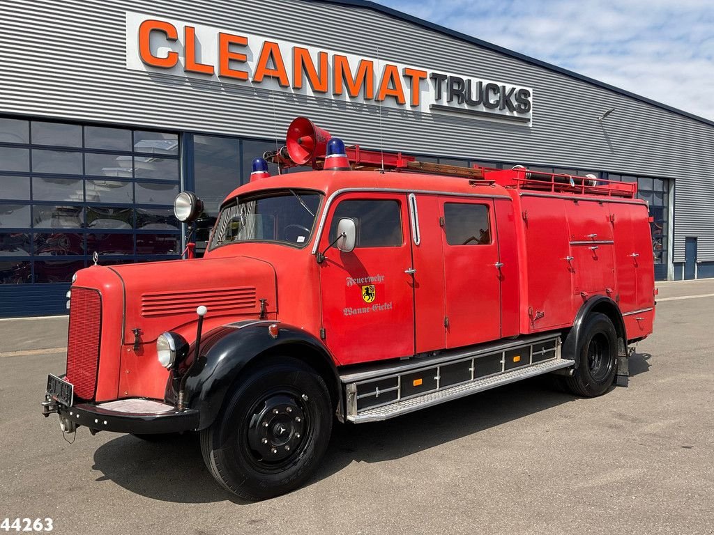 LKW Türe ait Sonstige Mercedes Benz LF 311 Oldtimer Feuerwehrfahrzeug Just 35.940 km!, Gebrauchtmaschine içinde ANDELST (resim 1)