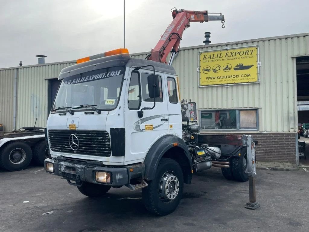 LKW za tip Sonstige Mercedes Benz SK 1922 Tractor 4x4 With Crane Full Spring V6 Big Axle German Tr, Gebrauchtmaschine u 'S-Hertogenbosch (Slika 1)