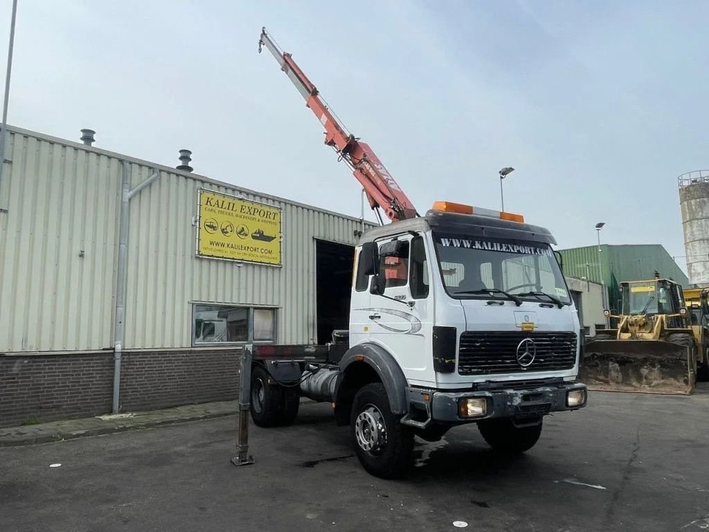 LKW typu Sonstige Mercedes Benz SK 1922 Tractor 4x4 With Crane Full Spring V6 Big Axle German Tr, Gebrauchtmaschine w 'S-Hertogenbosch (Zdjęcie 4)