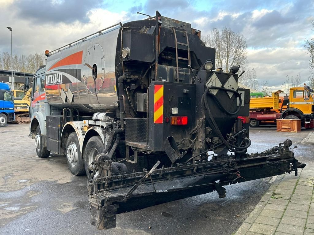 LKW du type Sonstige Mercedes Benz SK 2428 Bitumen Sprayer 11.000L Good Condition, Gebrauchtmaschine en 'S-Hertogenbosch (Photo 3)