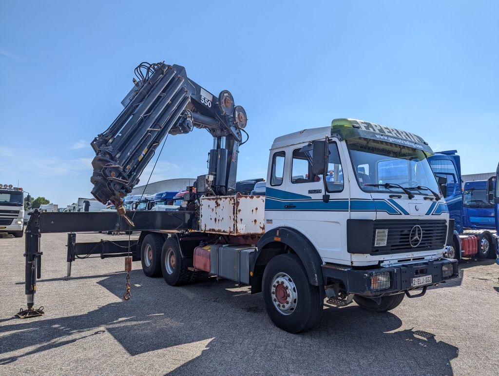 LKW от тип Sonstige Mercedes Benz SK 2628 K 6x4 - Hiab 550-6 + 18T Winch - Remote control - 02/202, Gebrauchtmaschine в Oud Gastel (Снимка 2)