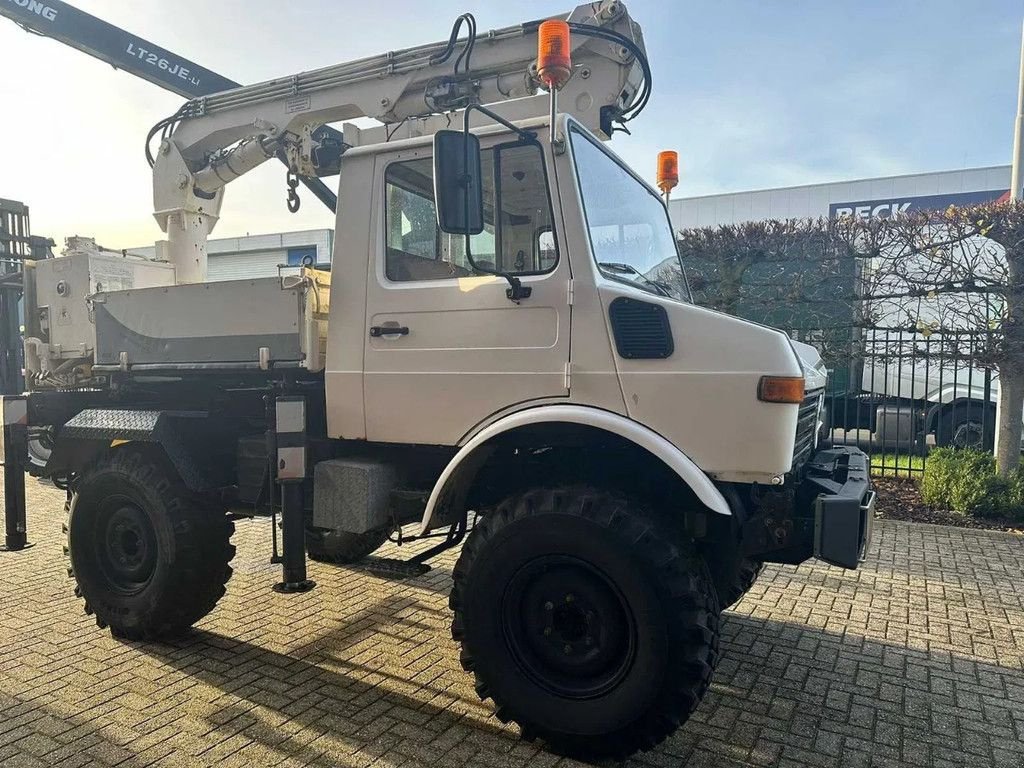 LKW van het type Sonstige Mercedes Benz UNIMOG - 424, Gebrauchtmaschine in Andelst (Foto 11)