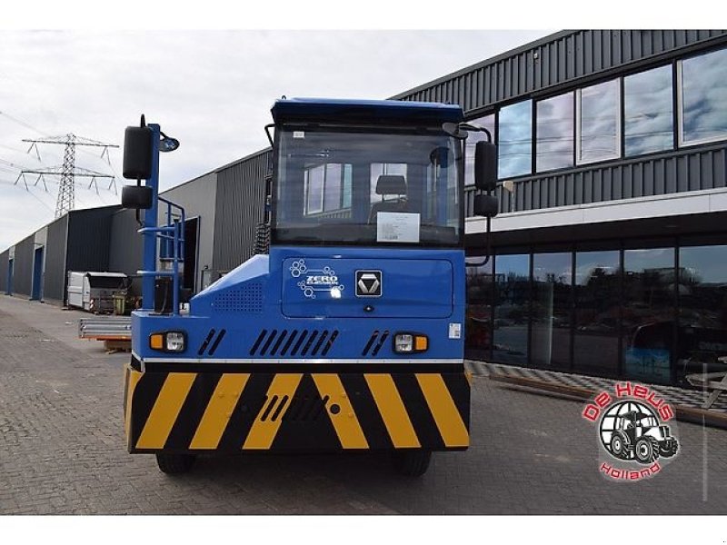 LKW du type Sonstige XCMG TERMINAL TRUCK, Gebrauchtmaschine en Rødekro (Photo 3)