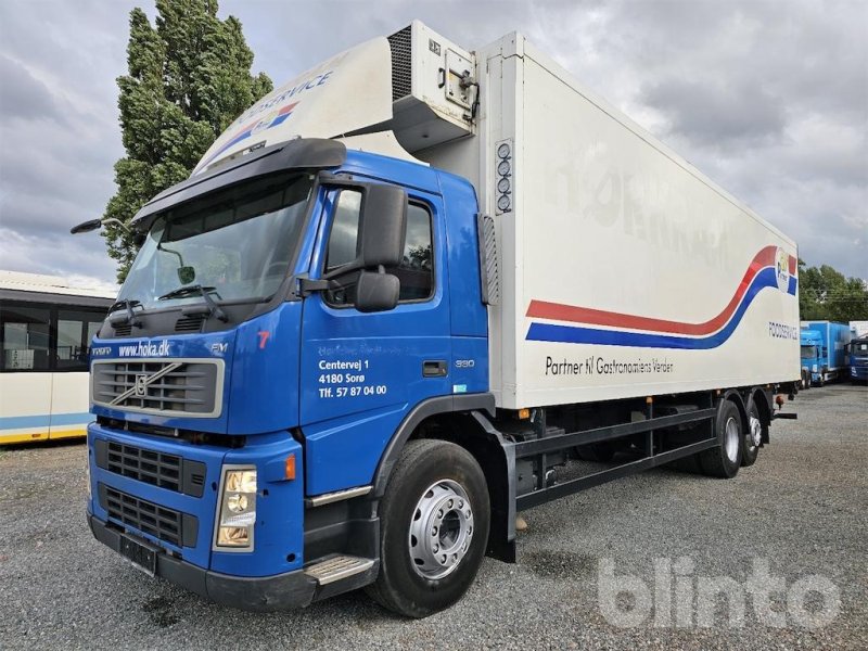 LKW от тип Volvo FM 330 6X2, Gebrauchtmaschine в Düsseldorf (Снимка 1)