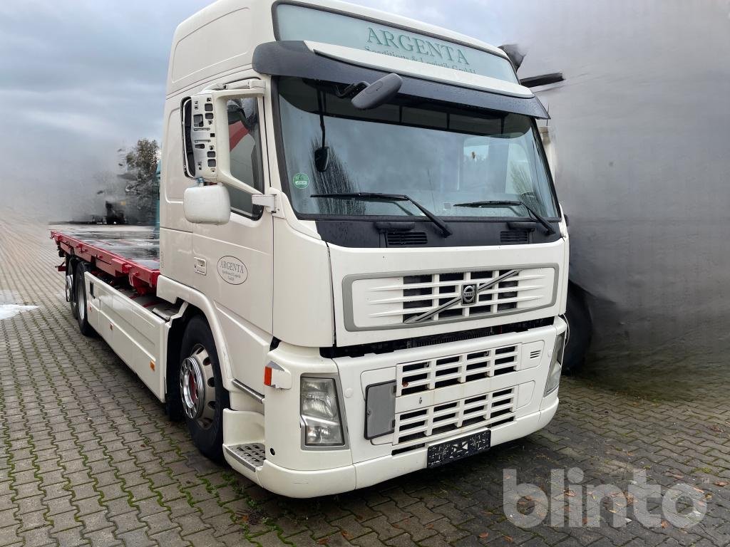 LKW Türe ait Volvo FM, Gebrauchtmaschine içinde Düsseldorf (resim 2)