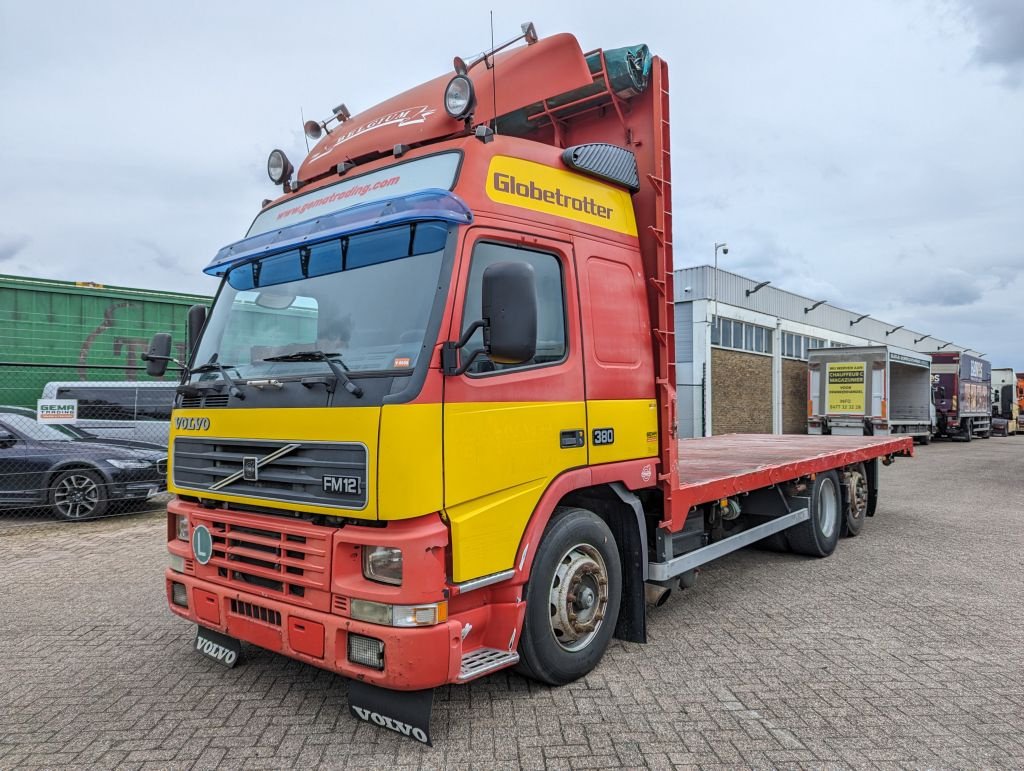 LKW от тип Volvo FM380 6x2 Globetrotter Euro2 - Manual - Open Laadbak/Fourage - L, Gebrauchtmaschine в Oud Gastel (Снимка 1)