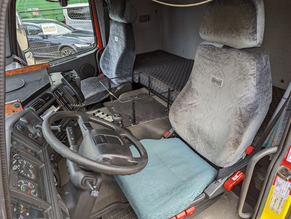 LKW от тип Volvo FM380 6x2 Globetrotter Euro2 - Manual - Open Laadbak/Fourage - L, Gebrauchtmaschine в Oud Gastel (Снимка 5)