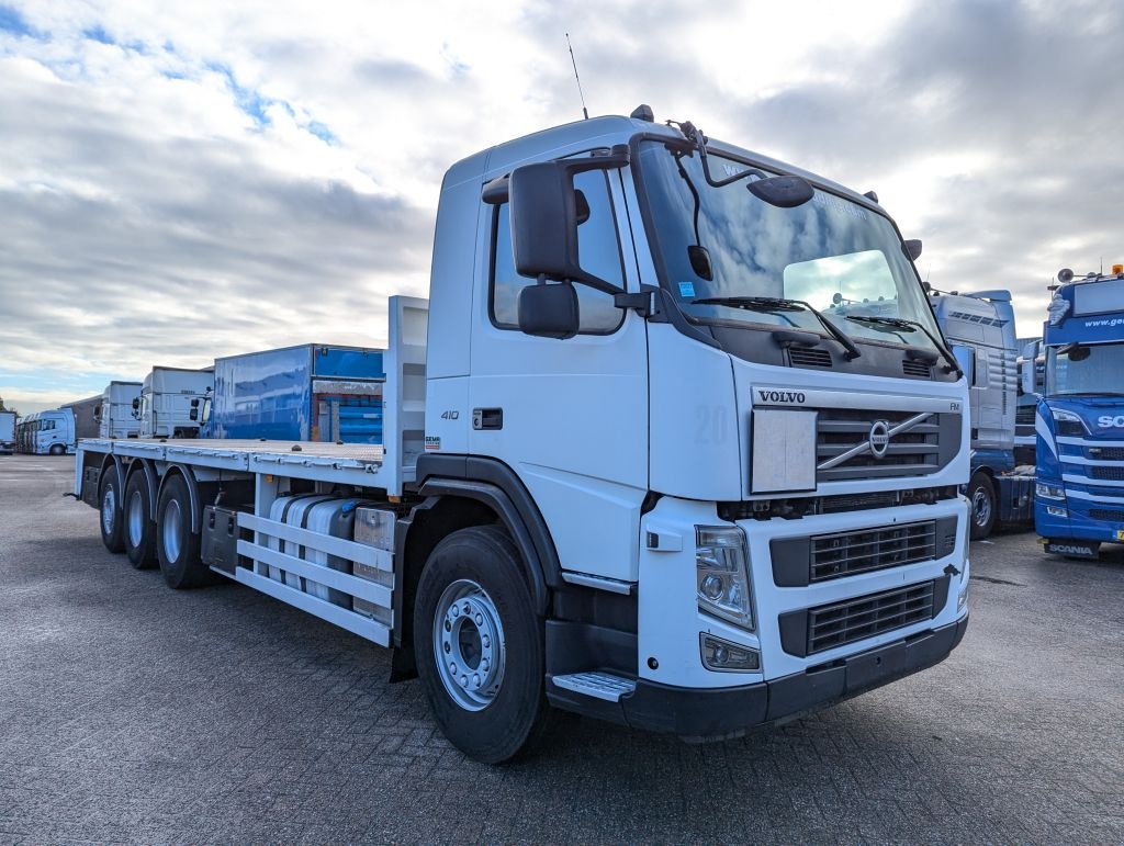 LKW Türe ait Volvo FM410 8x4/4 Daycab Euro5 - Automaat - PTO Prep - Lift/Stuur-As -, Gebrauchtmaschine içinde Oud Gastel (resim 4)