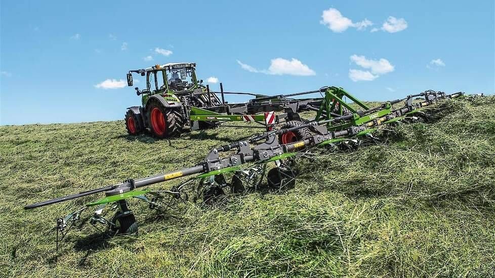 Mähaufbereiter & Zetter of the type Fendt Lotus 1020T, Neumaschine in Borne (Picture 1)