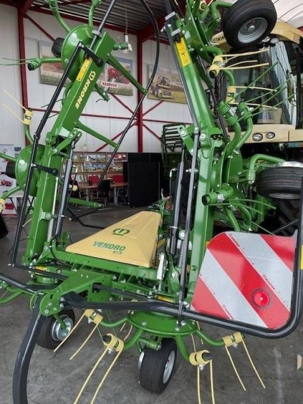 Mähaufbereiter & Zetter des Typs Krone Vendro 680, Neumaschine in Gorredijk (Bild 2)