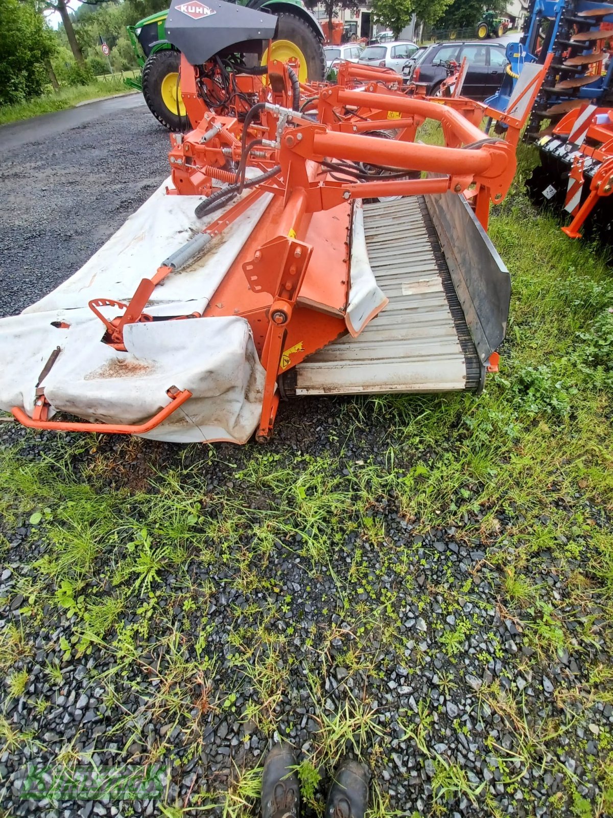 Mähaufbereiter & Zetter van het type Kuhn FC 883-FF RA, Gebrauchtmaschine in Tann (Foto 2)