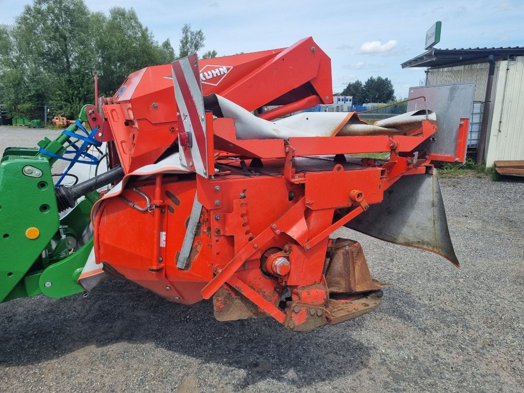 Mähaufbereiter & Zetter des Typs Kuhn FC313F-FF + FC883-FF, Gebrauchtmaschine in Neubrandenburg (Bild 14)