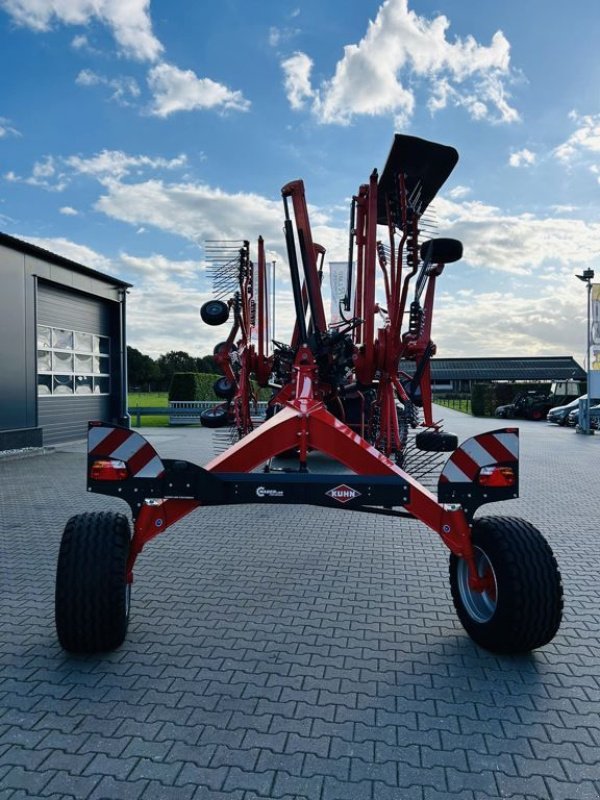 Mähaufbereiter & Zetter des Typs Kuhn GA 8030, Neumaschine in Coevorden (Bild 5)