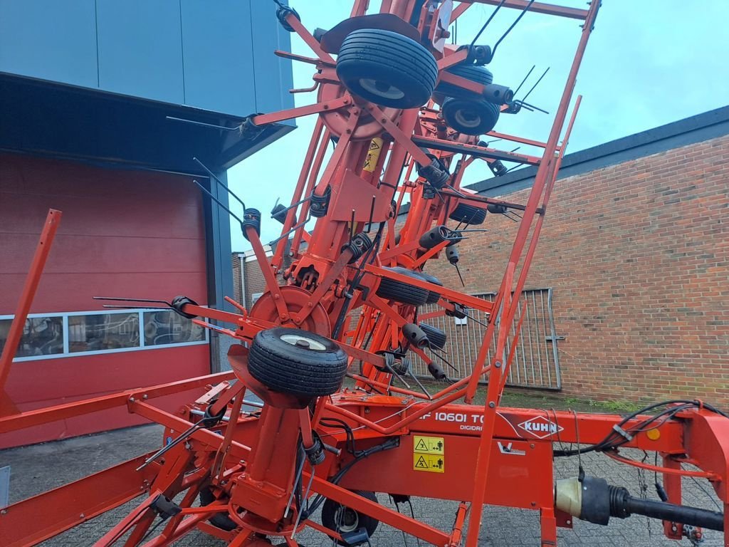 Mähaufbereiter & Zetter van het type Kuhn GF 10601-TO, Neumaschine in MARIENHEEM (Foto 4)