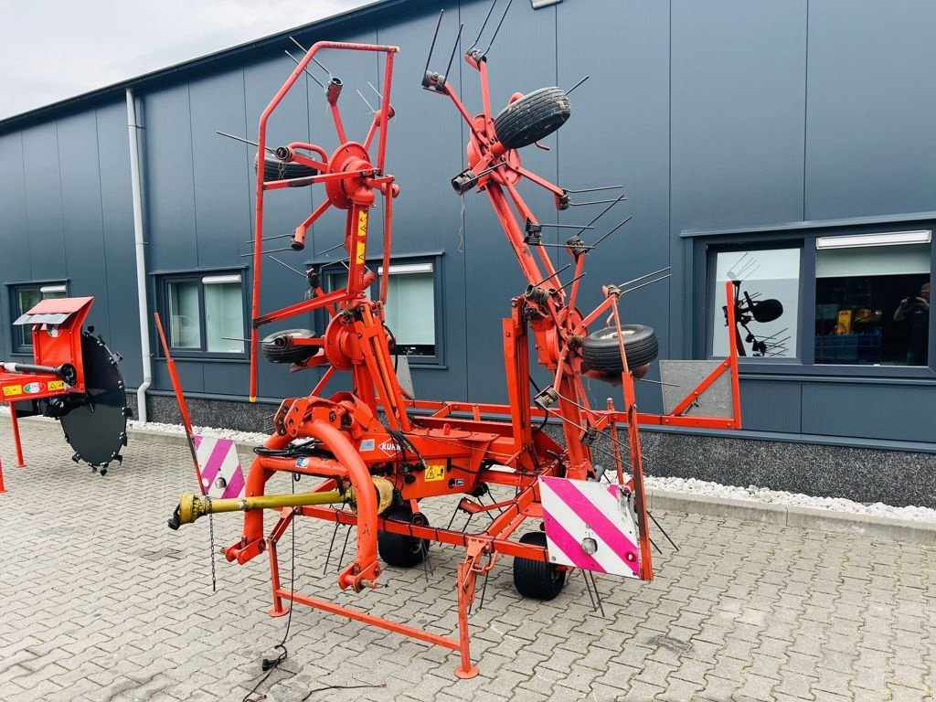 Mähaufbereiter & Zetter van het type Kuhn GF 6401 MHO, Gebrauchtmaschine in Coevorden (Foto 1)