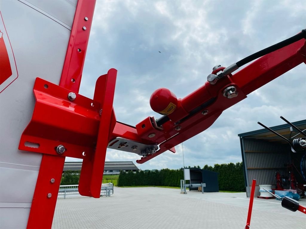 Mähaufbereiter & Zetter van het type Kuhn GF 8700, Neumaschine in Coevorden (Foto 7)