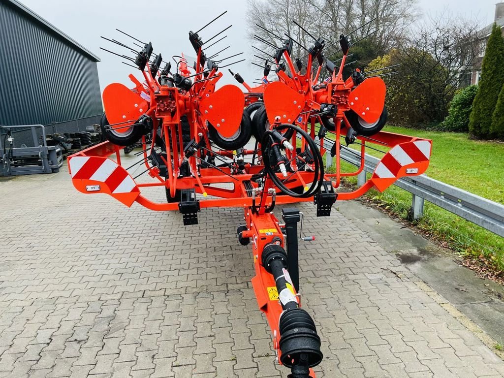 Mähaufbereiter & Zetter van het type Kuhn GF13003T, Neumaschine in Coevorden (Foto 3)