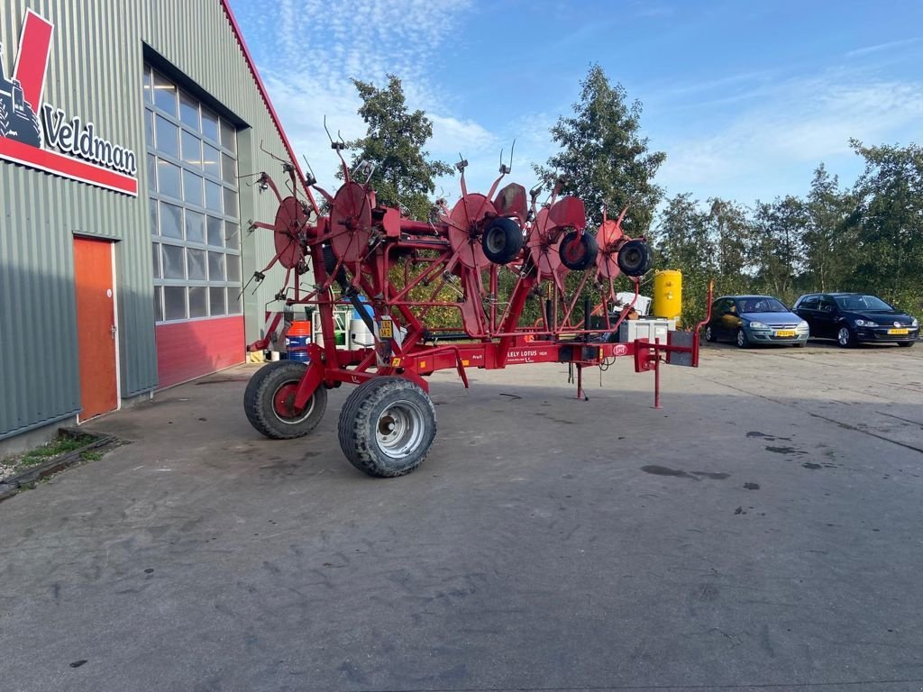 Mähaufbereiter & Zetter of the type Lely LOTUS 1020 PROFI, Gebrauchtmaschine in MARIENHEEM (Picture 4)