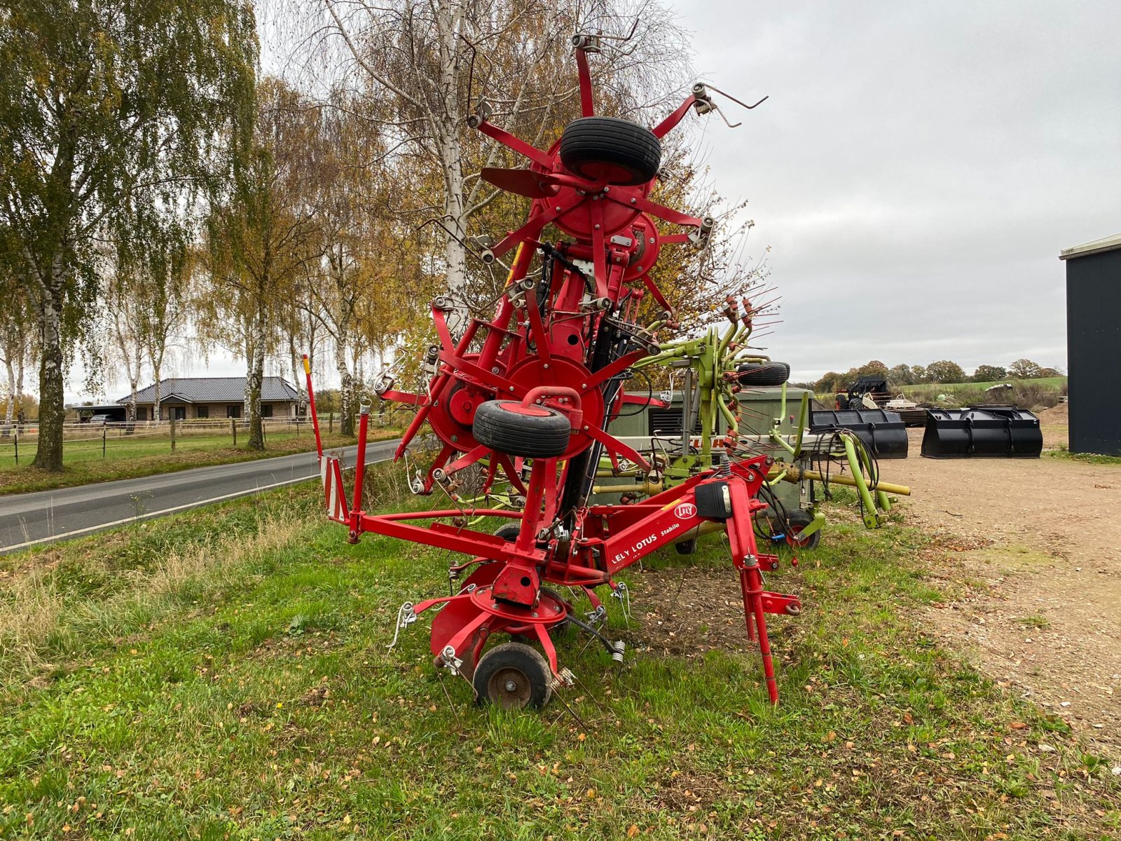 Mähaufbereiter & Zetter des Typs Lely Lotus 900, Gebrauchtmaschine in Klempau (Bild 3)