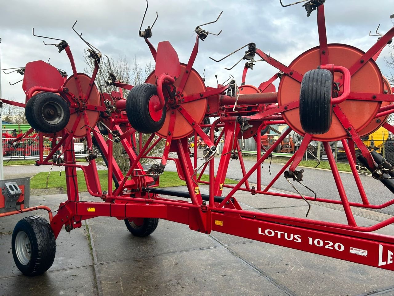 Mähaufbereiter & Zetter des Typs Lely lotus, Gebrauchtmaschine in Joure (Bild 3)