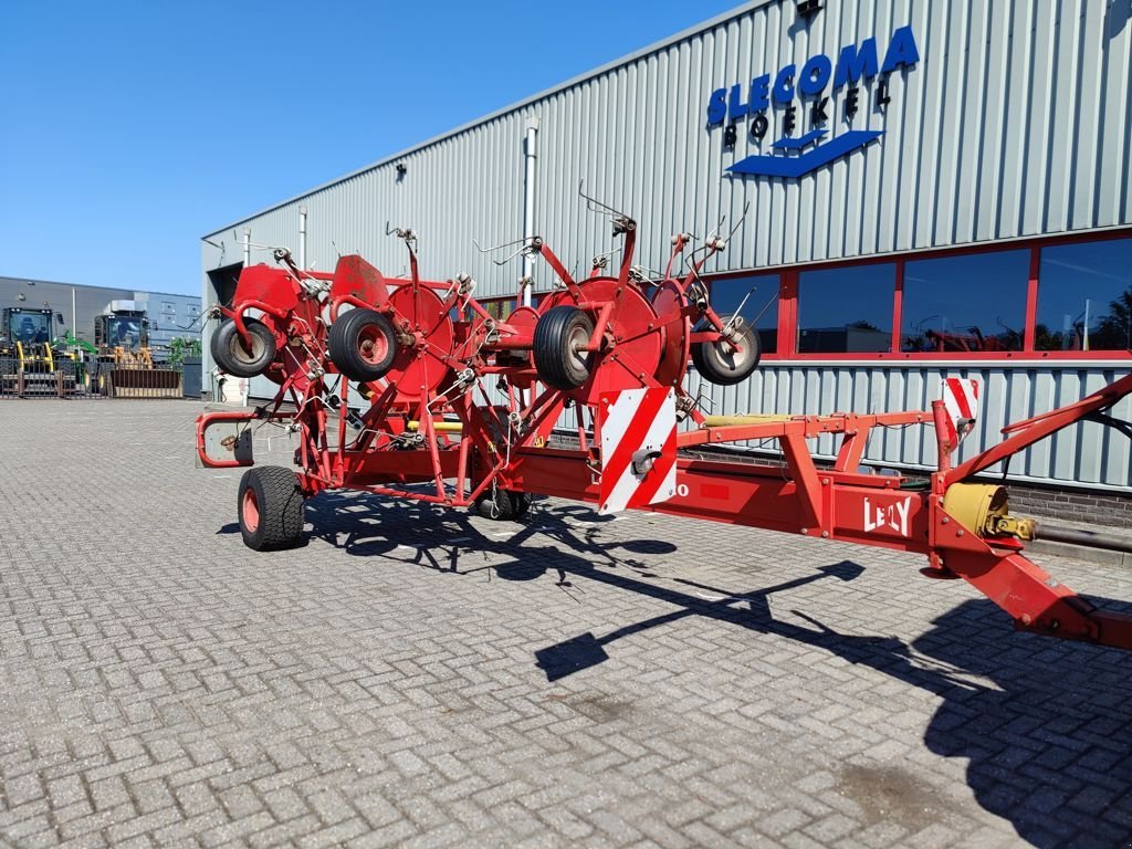 Mähaufbereiter & Zetter des Typs Lely Schudder Lotus 1020, Gebrauchtmaschine in BOEKEL (Bild 4)