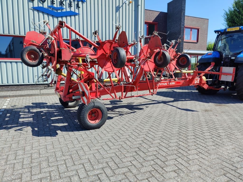 Mähaufbereiter & Zetter des Typs Lely Schudder Lotus 1020, Gebrauchtmaschine in BOEKEL (Bild 3)