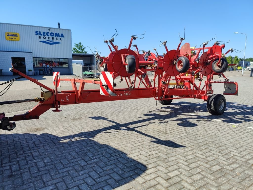 Mähaufbereiter & Zetter des Typs Lely Schudder Lotus 1020, Gebrauchtmaschine in BOEKEL (Bild 1)