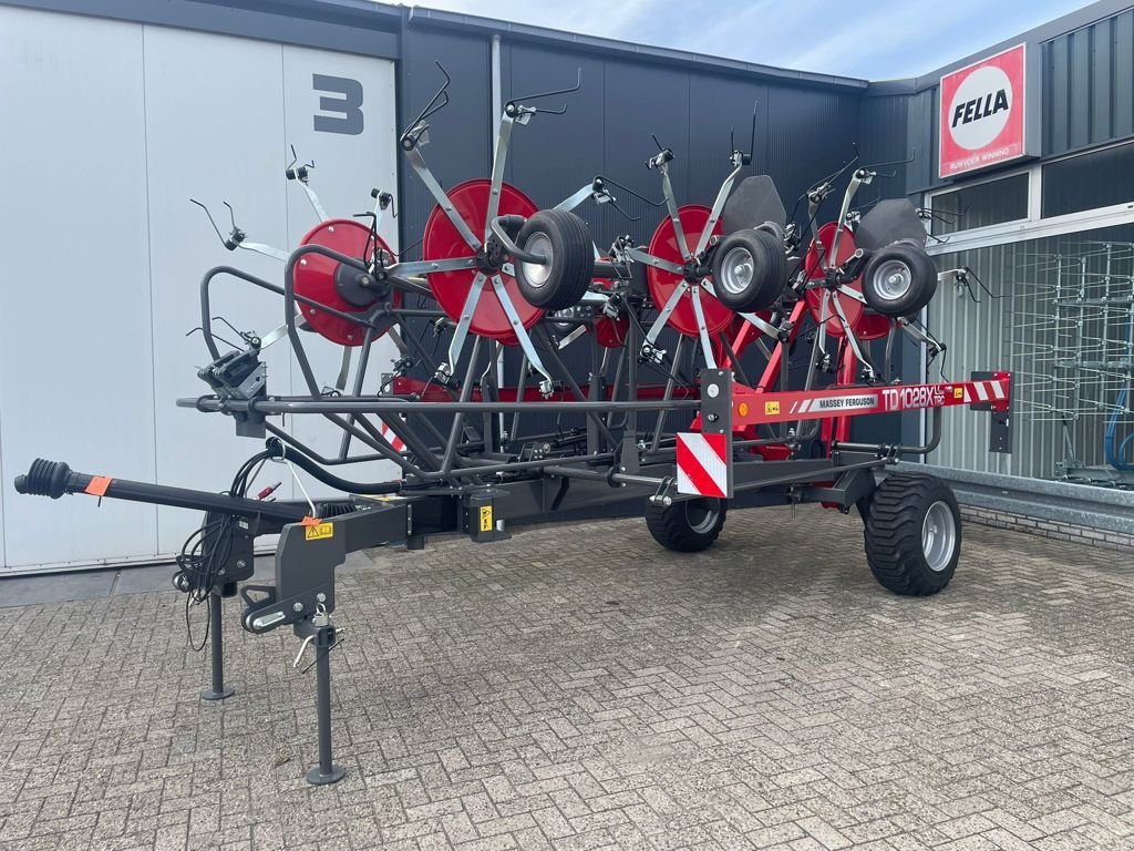 Mähaufbereiter & Zetter typu Massey Ferguson TD 1028-X TRC, Neumaschine v MARIENHEEM (Obrázek 2)