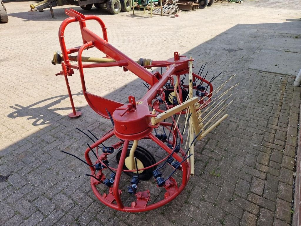 Mähaufbereiter & Zetter of the type Sonstige PZ strela, Gebrauchtmaschine in Goudriaan (Picture 5)